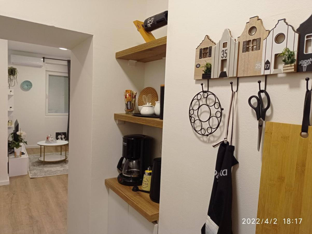 Apartment Linda - Zadar City Center ภายนอก รูปภาพ
